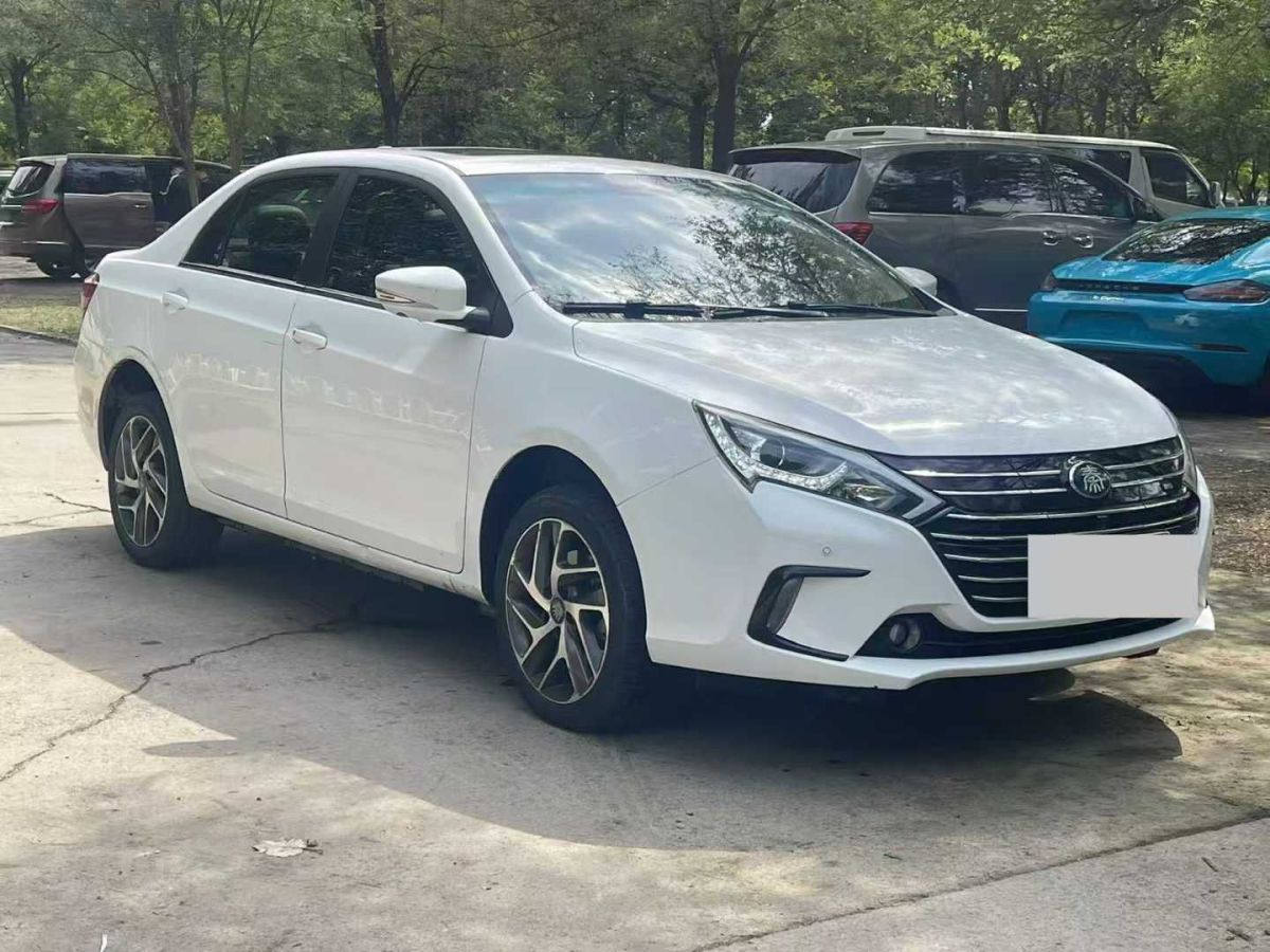 比亞迪 秦  2018款 1.5T 智聯(lián)尊貴型圖片