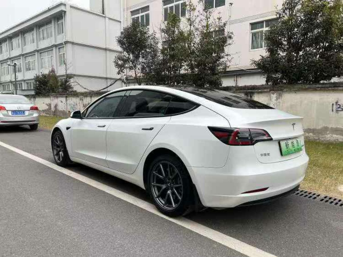 特斯拉 Model S  2023款 三電機全輪驅(qū)動 Plaid版圖片