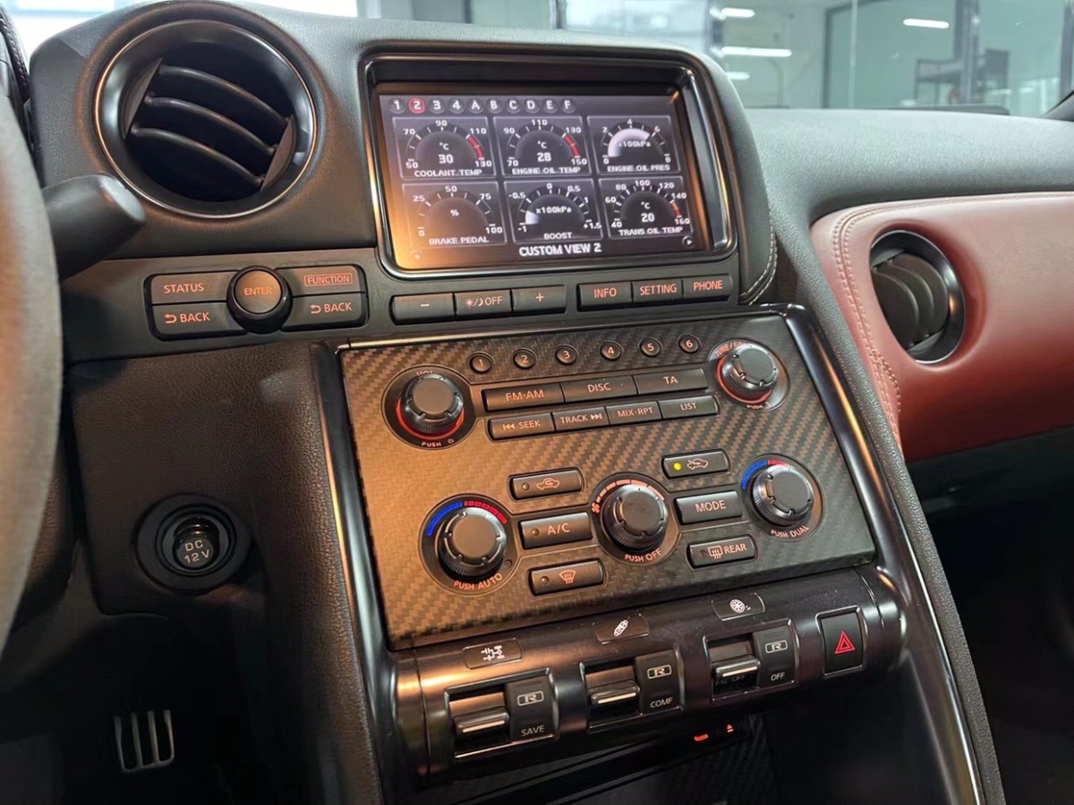 日产 GT-R  2015款 3.8T 豪华棕红内饰版图片
