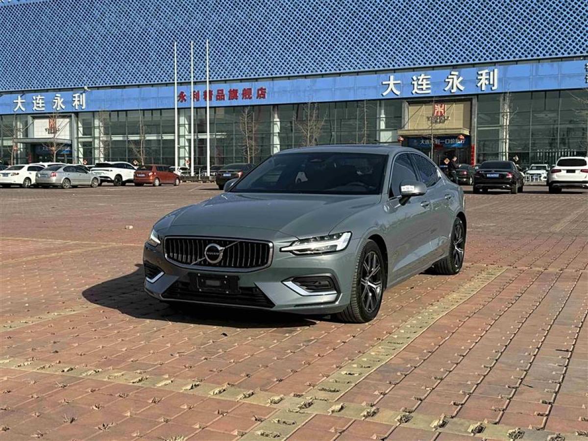 2022年12月沃爾沃 S60L  2023款 B4 智逸豪華版