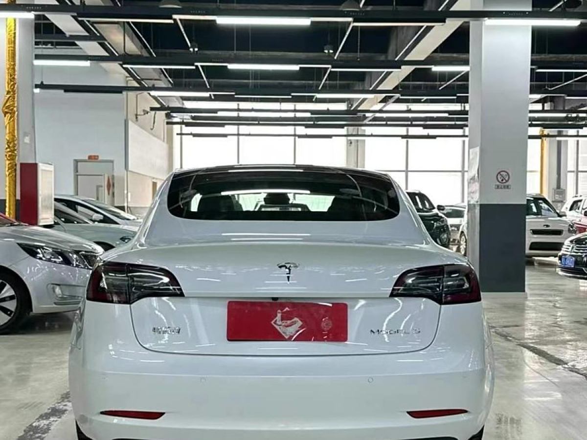 特斯拉 Model 3  2020款 改款 標(biāo)準(zhǔn)續(xù)航后驅(qū)升級(jí)版圖片