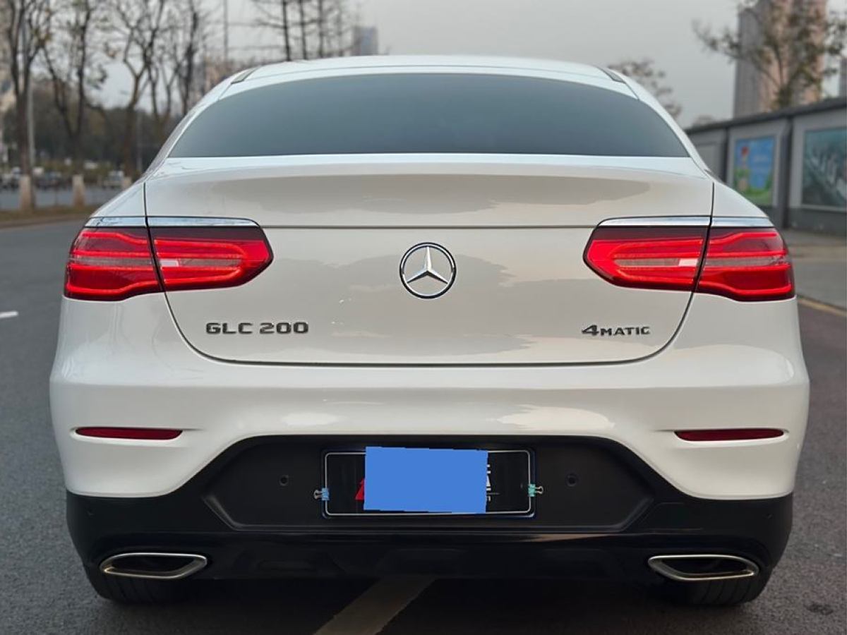 奔馳 奔馳GLC  2022款 改款 GLC 300 4MATIC 轎跑SUV圖片