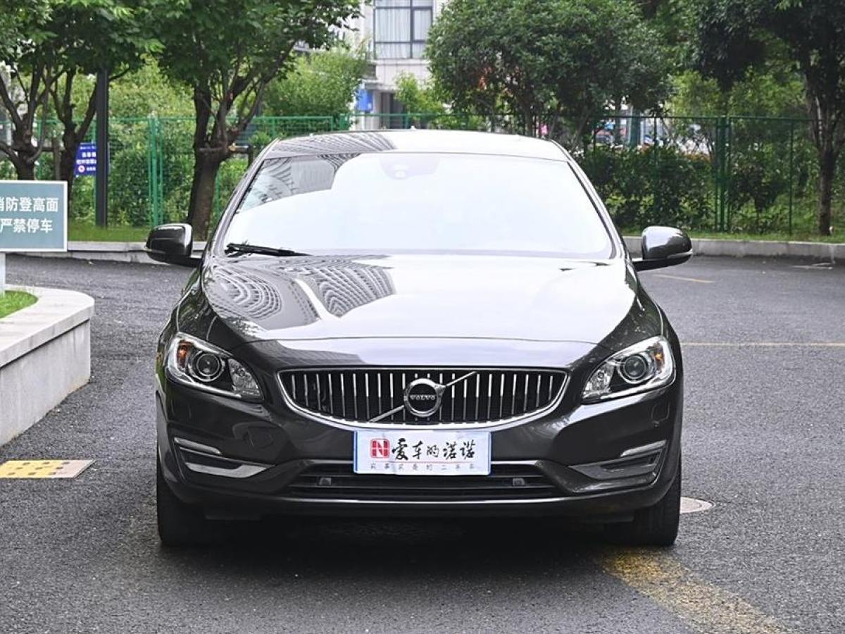 2019年5月沃爾沃 S60  1448款 2.0T T5智尊版