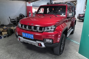 BJ40 北京 2.0T 自动两驱城市猎人版先锋型