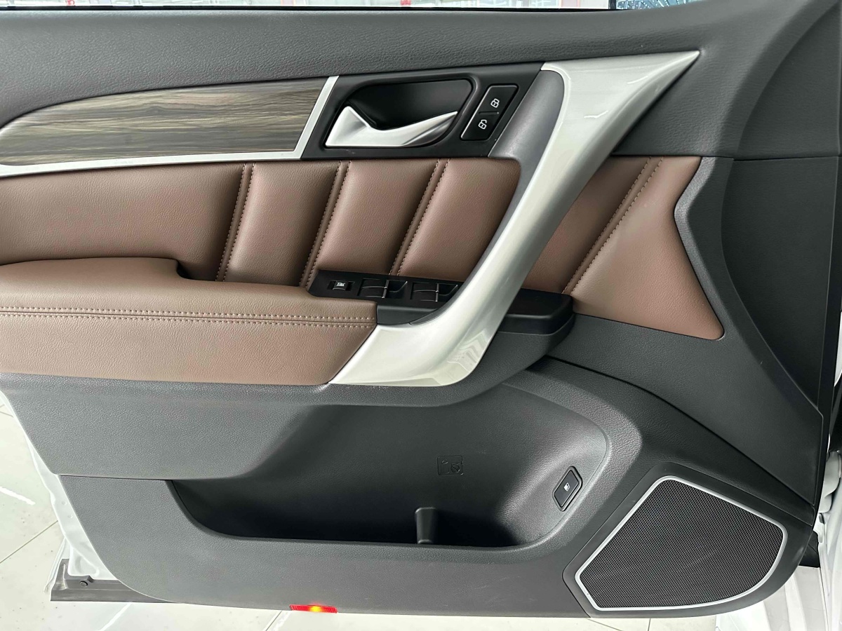 哈弗 H9  2017款 2.0T 汽油四驱舒适型 5座图片