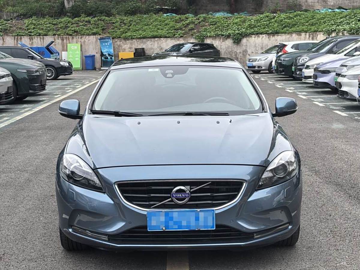 2013年10月沃爾沃 V40  2014款 2.0T 智雅版