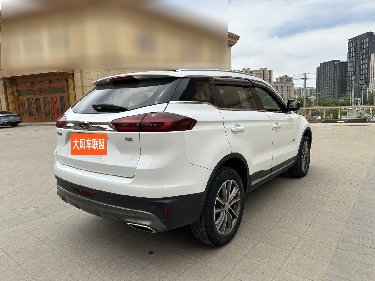 吉利 博越  2018款 1.8TD 手動(dòng)兩驅(qū)智聯(lián)型4G互聯(lián)版圖片
