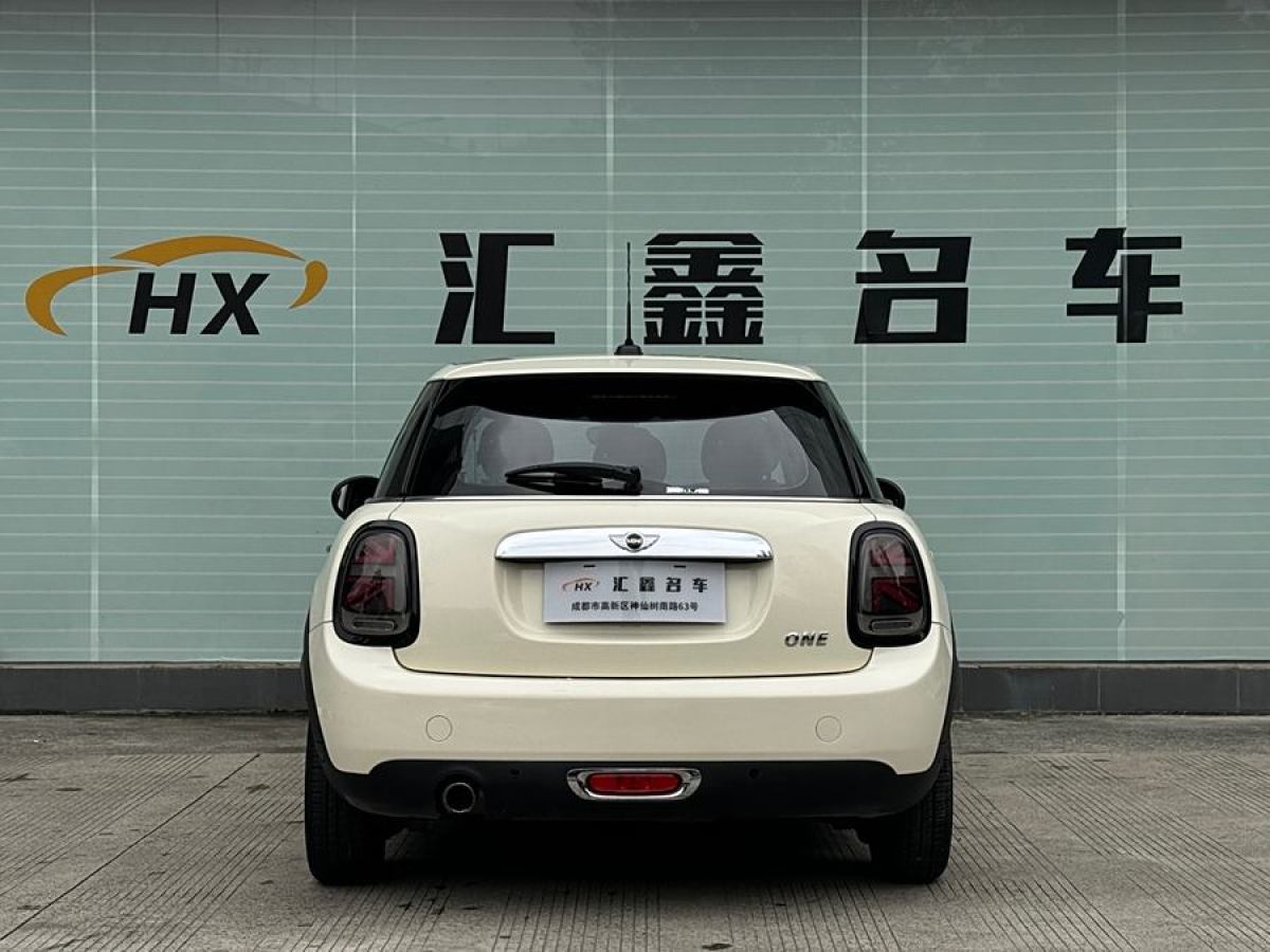 MINI MINI  2016款 1.2T ONE 五門版圖片