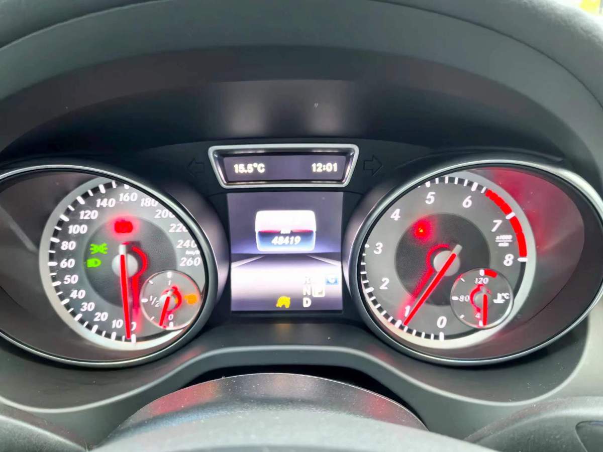 奔驰 奔驰GLA  2019款 GLA 200 动感型图片