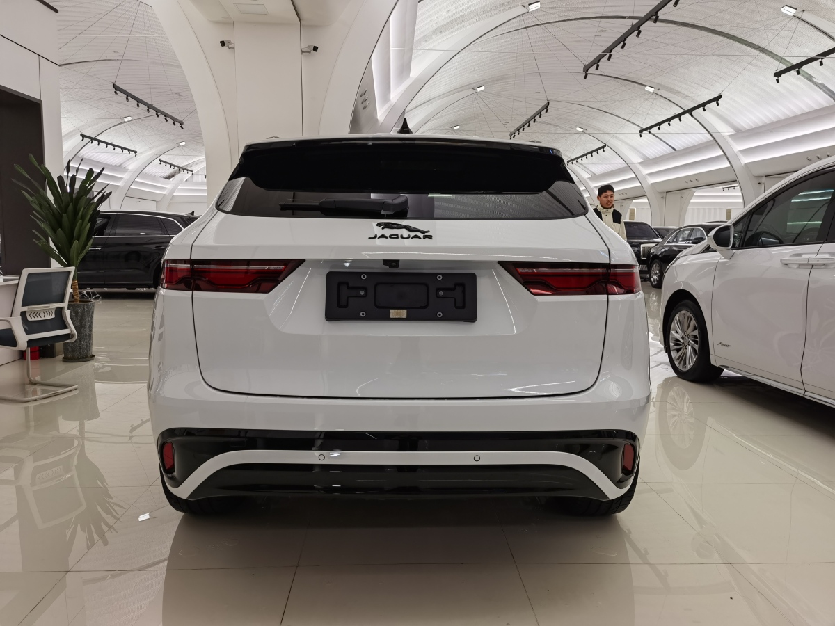 捷豹 F-PACE  2022款 P250 R-Dynamic BLACK圖片