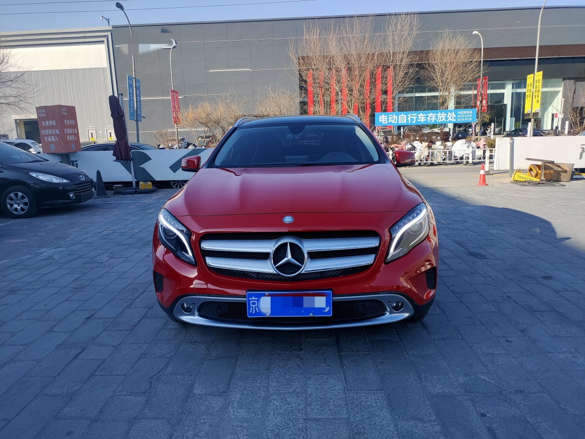 奔馳 奔馳GLA  2016款 GLA 220 4MATIC 時(shí)尚型圖片