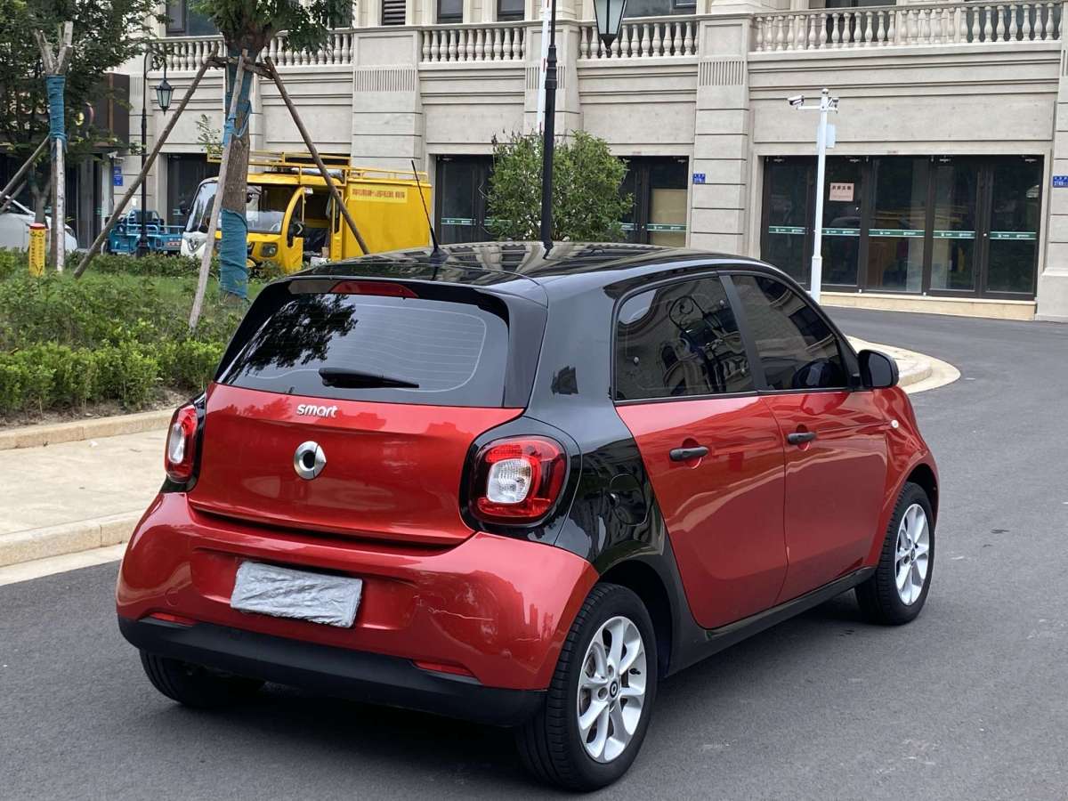 smart forfour  2018款 1.0L 52千瓦靈動版圖片