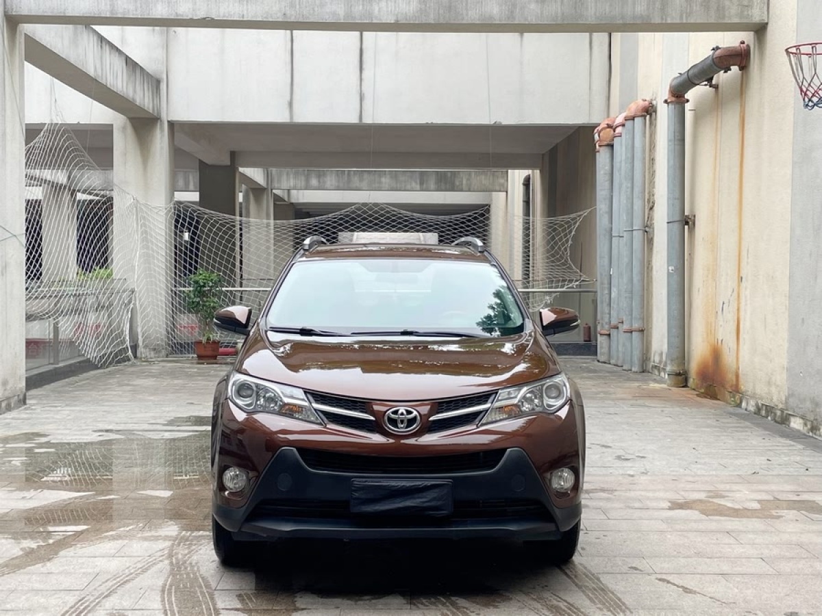 豐田 RAV4榮放  2015款 2.0L CVT兩驅(qū)都市版圖片