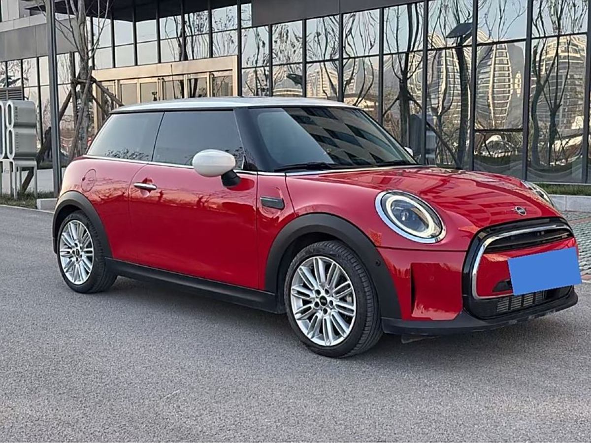 MINI MINI  2022款 改款 1.5T COOPER 經(jīng)典派圖片