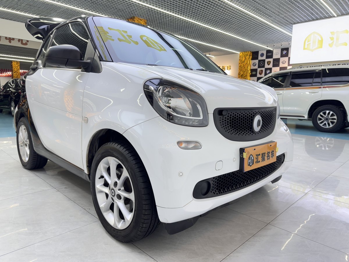 smart fortwo  2018款 1.0L 52千瓦硬頂激情版圖片