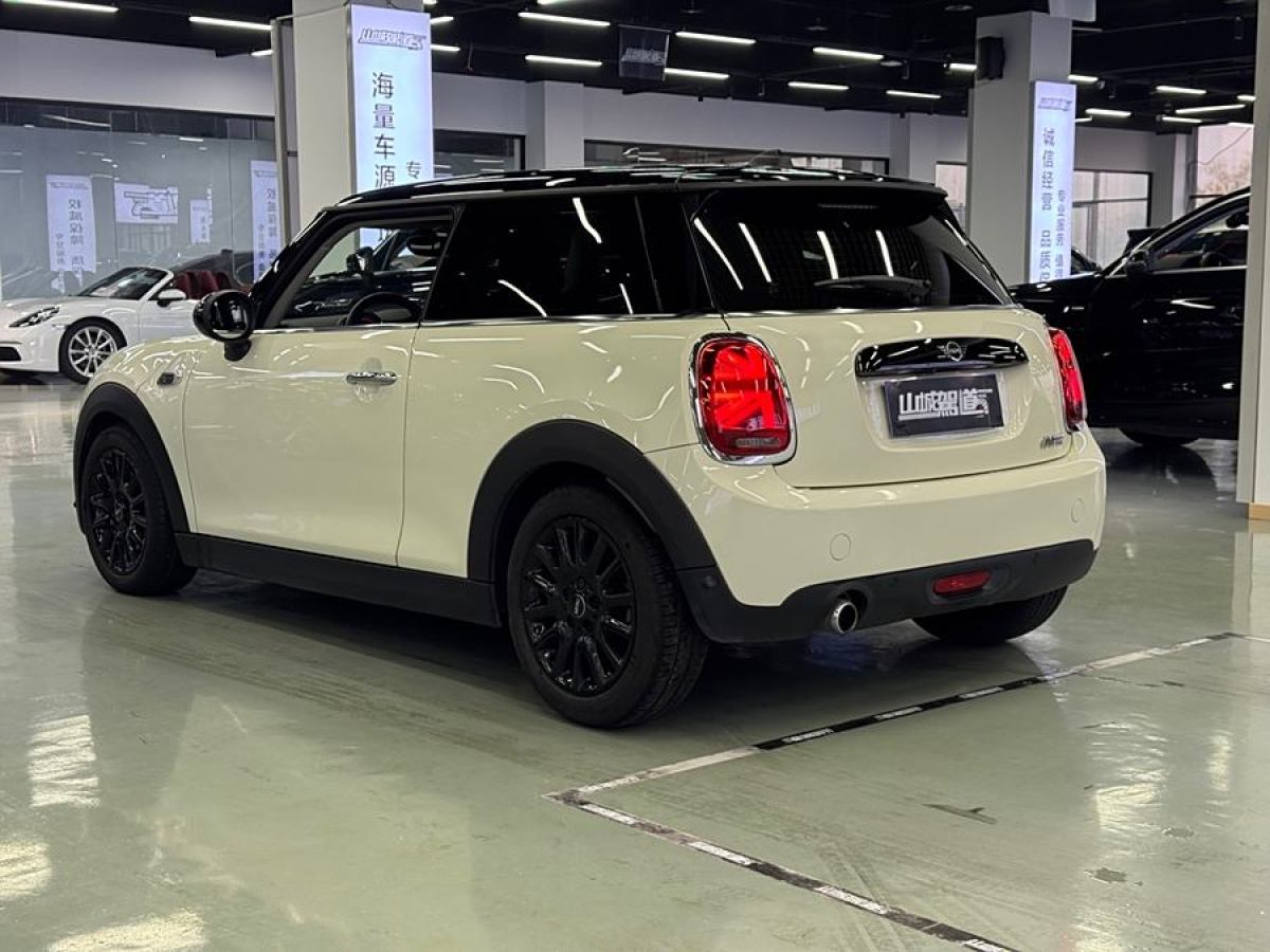 MINI COUNTRYMAN  2018款 1.5T COOPER 經(jīng)典派圖片