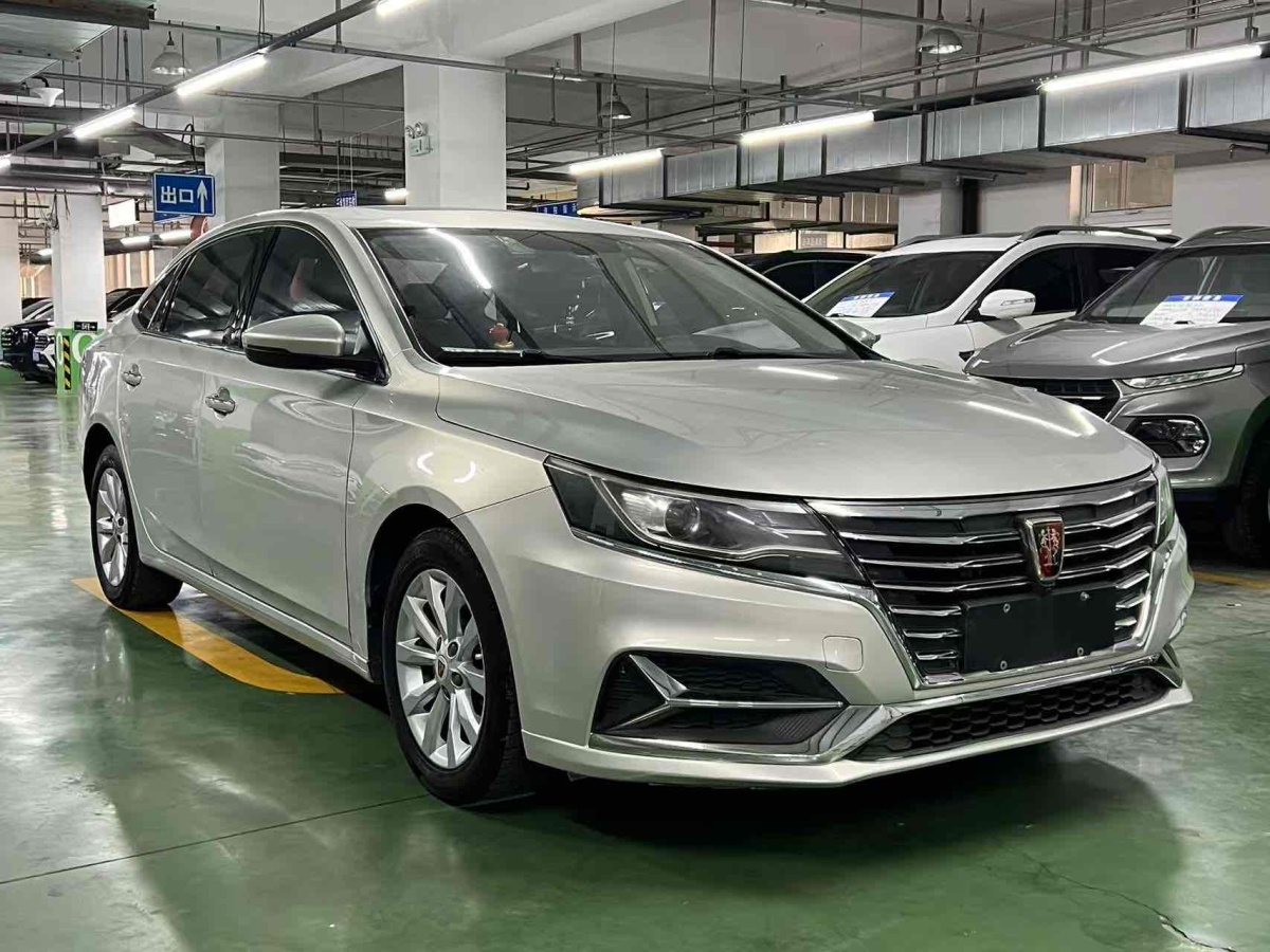 榮威 i6  2019款 PLUS 1.6L CVT 4G互聯(lián)旗艦大贊版圖片