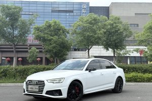 奧迪A4L 奧迪 45 TFSI quattro 個(gè)性運(yùn)動(dòng)版 國VI