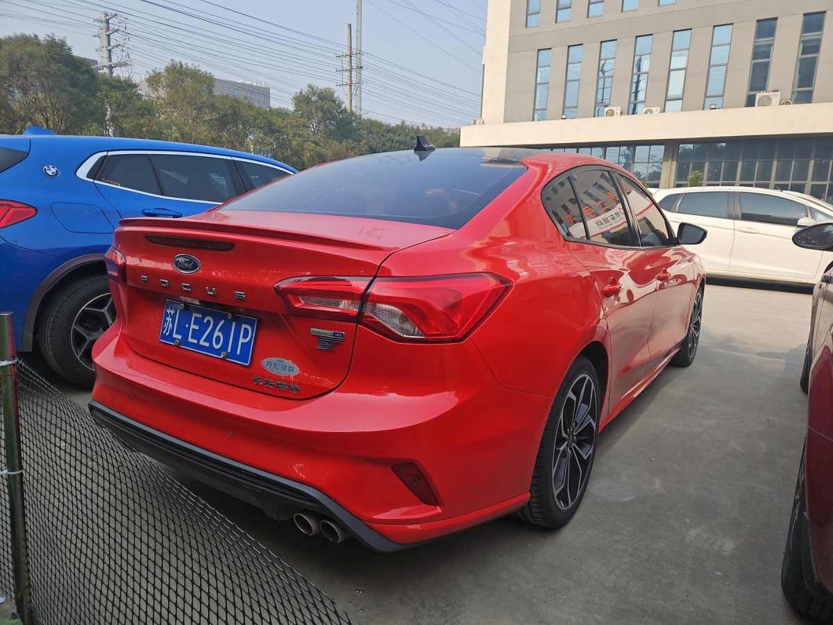 福特 福克斯  2020款 三廂 EcoBoost 180 自動(dòng)ST Line圖片