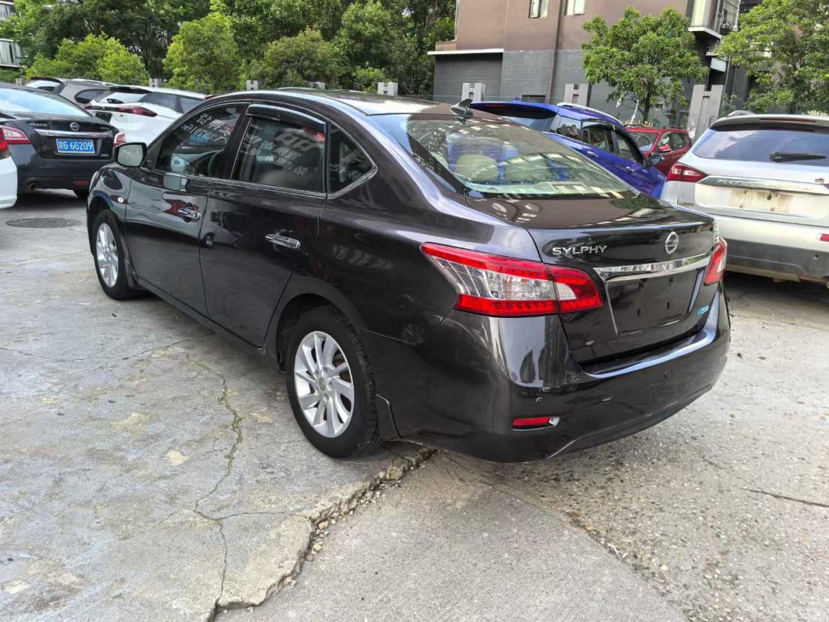 日產(chǎn) 軒逸 圖片