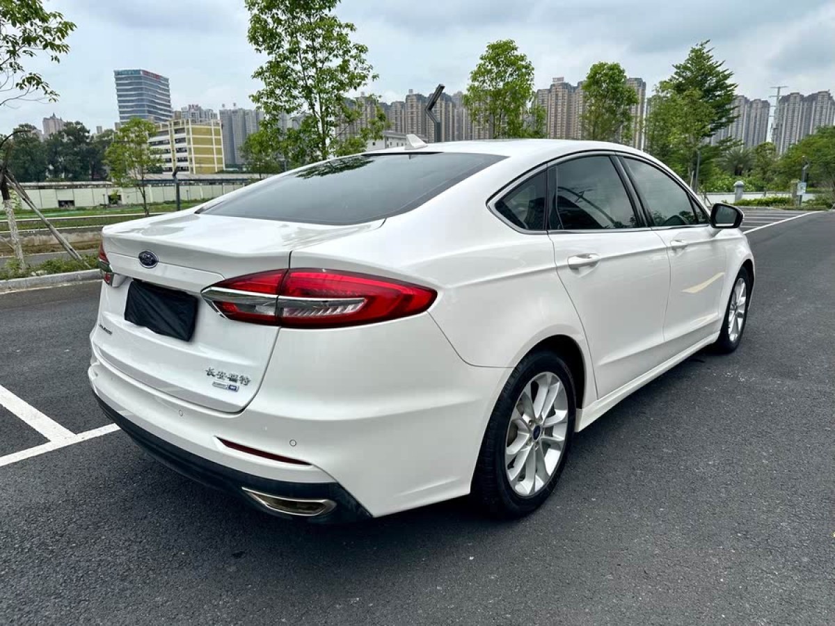 福特 蒙迪歐  2018款 EcoBoost 180 智控時(shí)尚型 國(guó)VI圖片