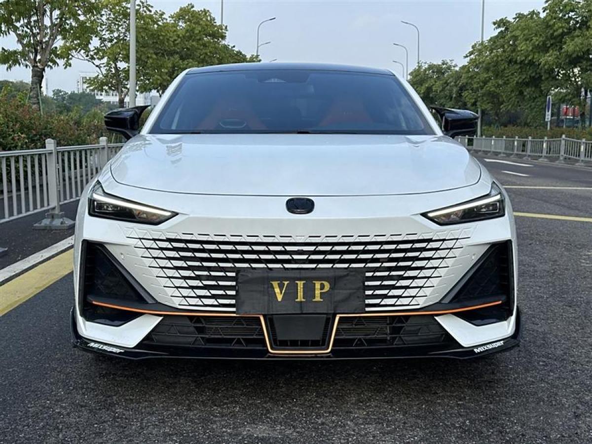 長安 長安UNI-V  2023款 1.5T 運動版圖片