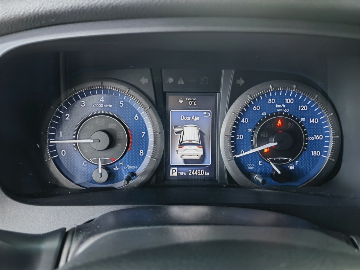 丰田 塞纳  2015款 3.5L 四驱L图片