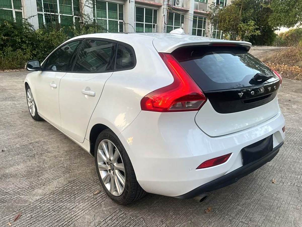 沃爾沃 V40  2015款 1.6T 智雅版圖片