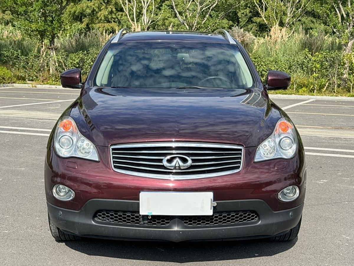 英菲尼迪 QX50  2013款 2.5L 兩驅(qū)優(yōu)雅版圖片