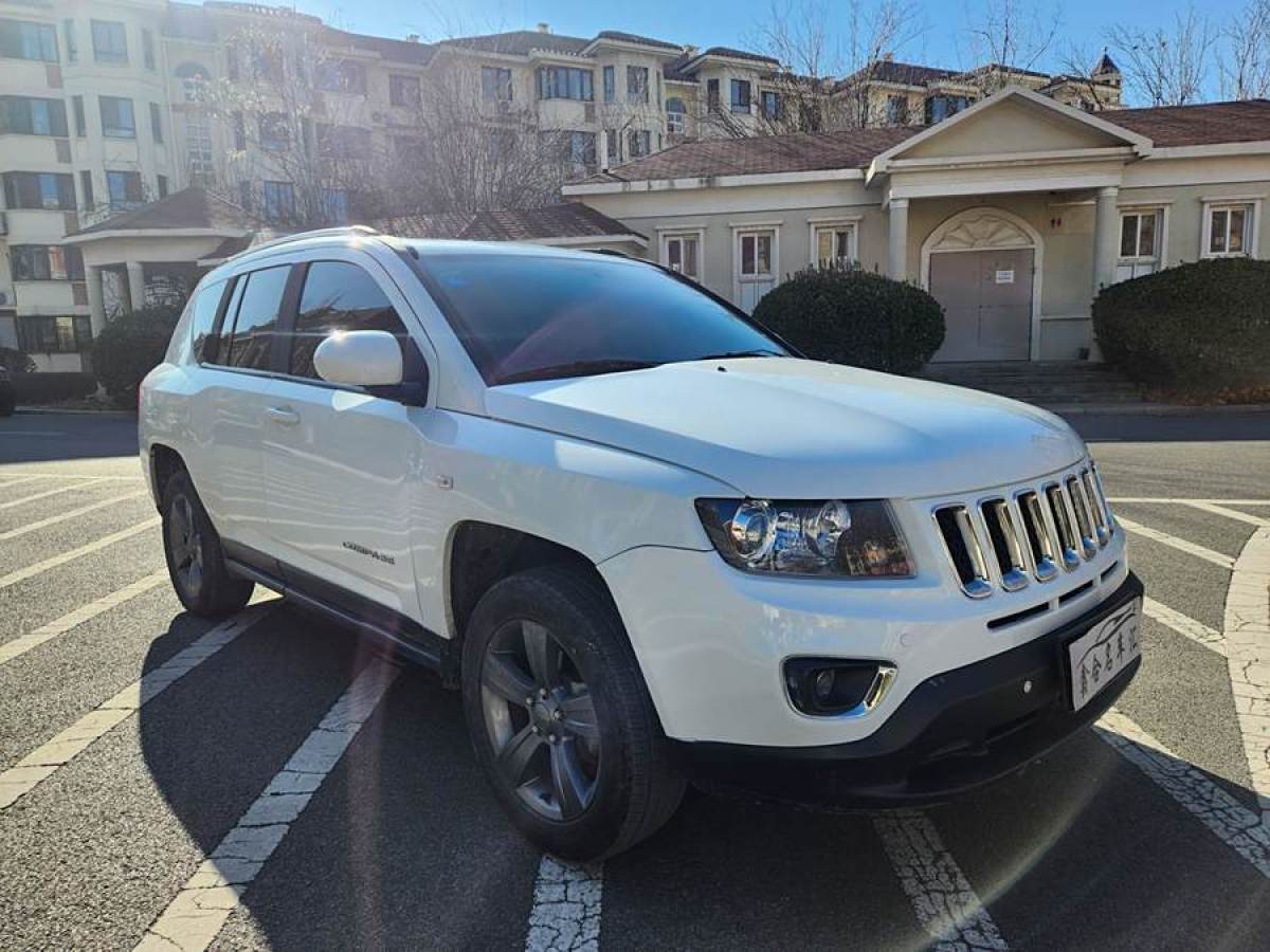 Jeep 指南者  2014款 改款 2.4L 四驅(qū)舒適版圖片