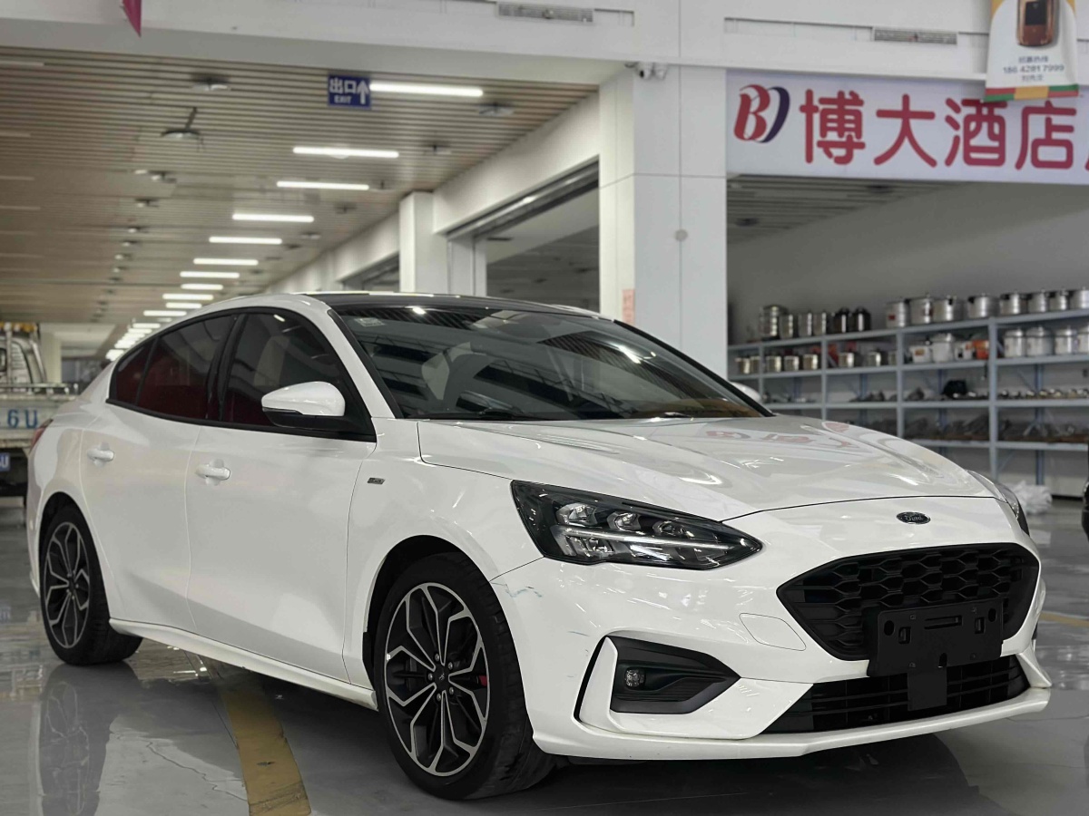 福特 ?？怂? 2021款 三廂 EcoBoost 180 自動(dòng)ST Line圖片