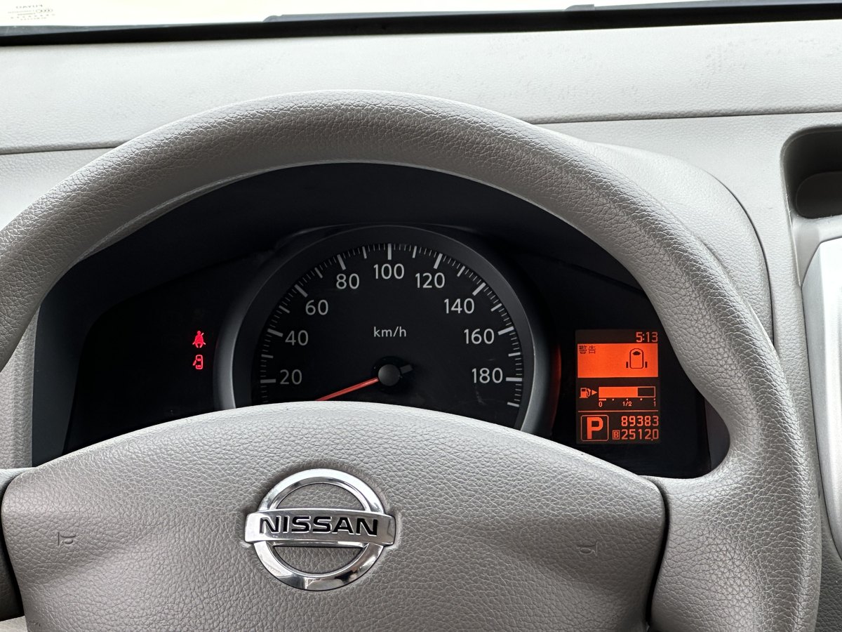 日產(chǎn) NV200  2018款 1.6L CVT豪華型圖片