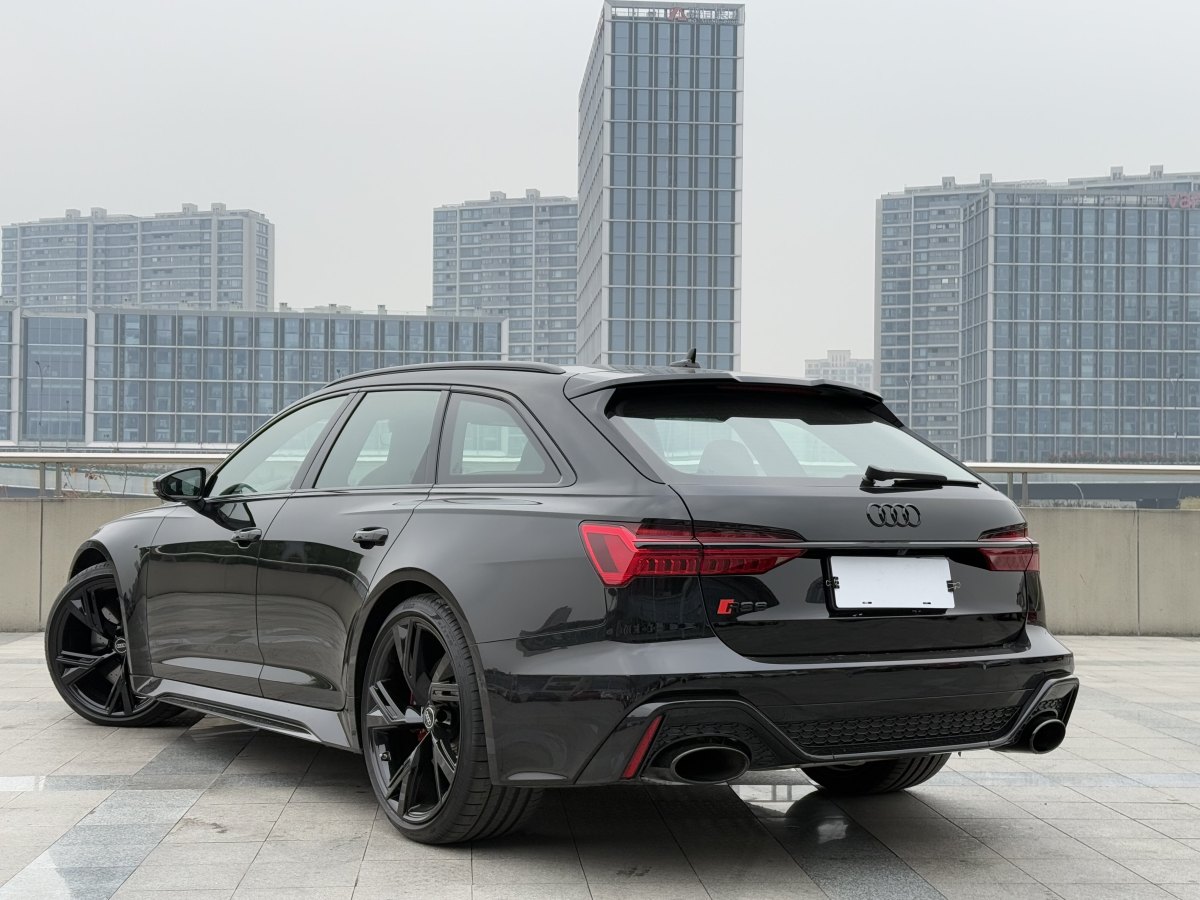 奥迪 奥迪RS 6  2024款 RS 6 4.0T Avant performance图片