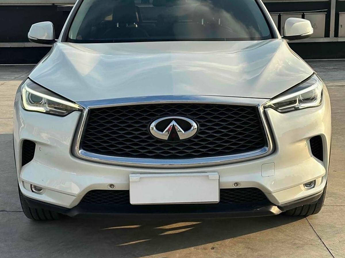 2019年2月英菲尼迪 QX50  2018款 2.0T 兩驅(qū)時(shí)尚版