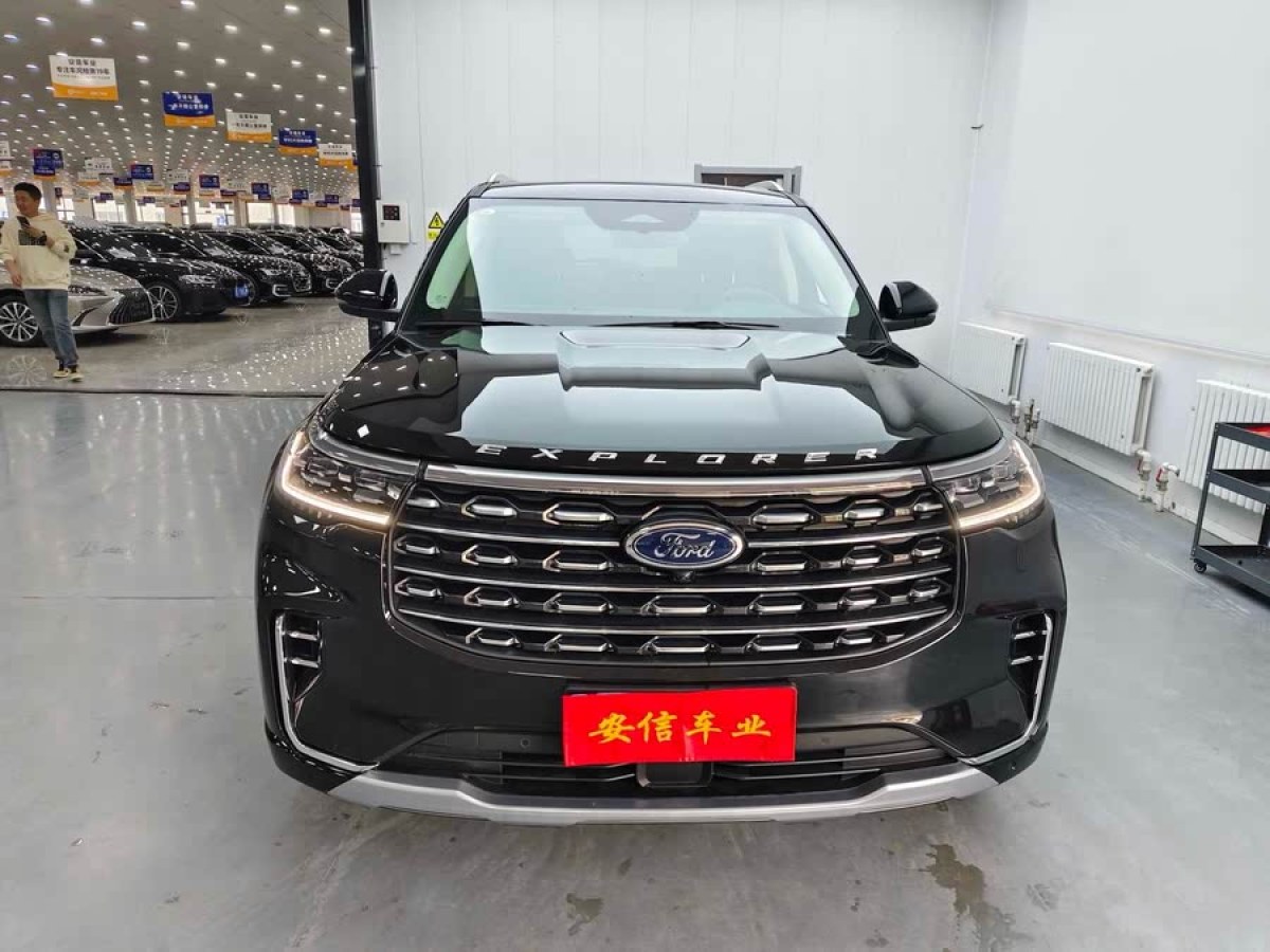福特 探險(xiǎn)者  2024款 2.3T EcoBoost 四驅(qū)鈦金版 6座圖片