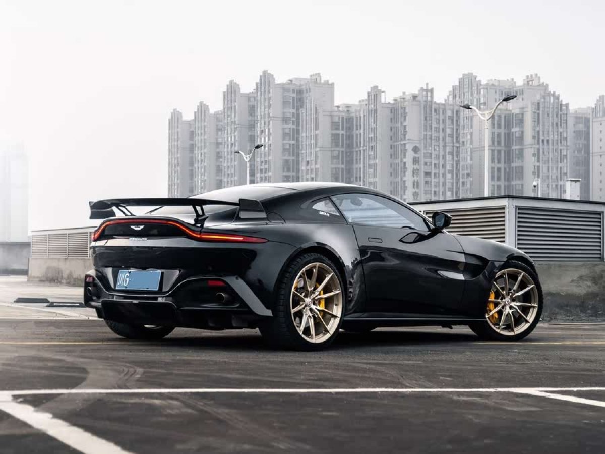 阿斯頓·馬丁 V8 Vantage  2022款 4.0T V8 Coupe圖片