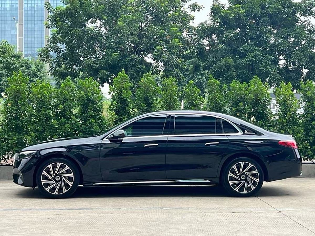 奔馳 奔馳E級(jí)  2024款 E 300 L 豪華型圖片