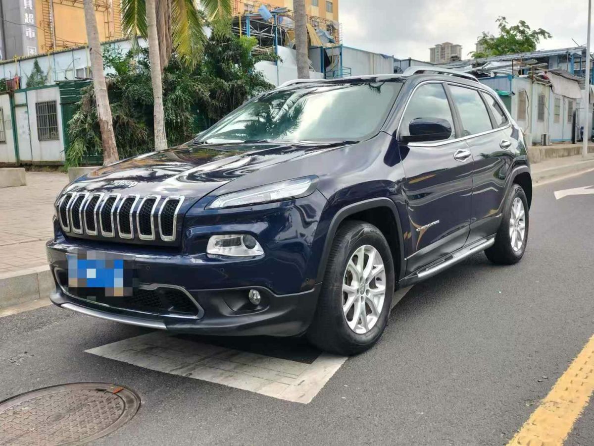 Jeep 自由光  2019款 2.0L 兩驅(qū)優(yōu)享版圖片