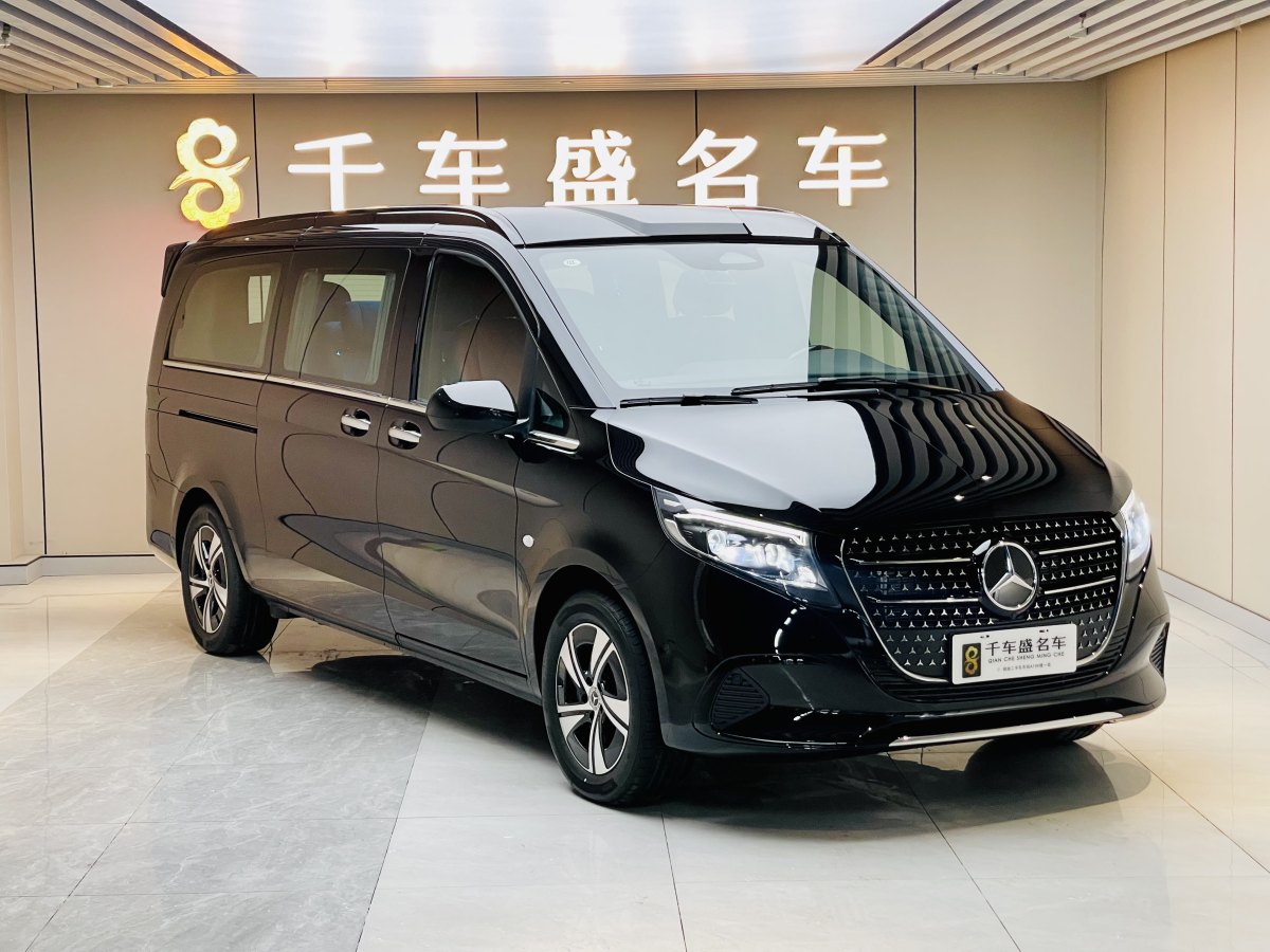 奔馳 威霆  2024款 2.0T 精英版 7座圖片
