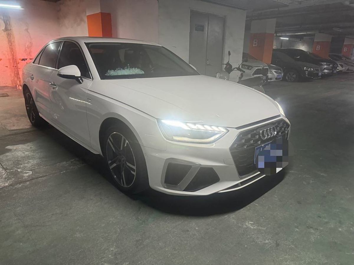 奧迪 奧迪A4L  2022款 40 TFSI 豪華動感型圖片