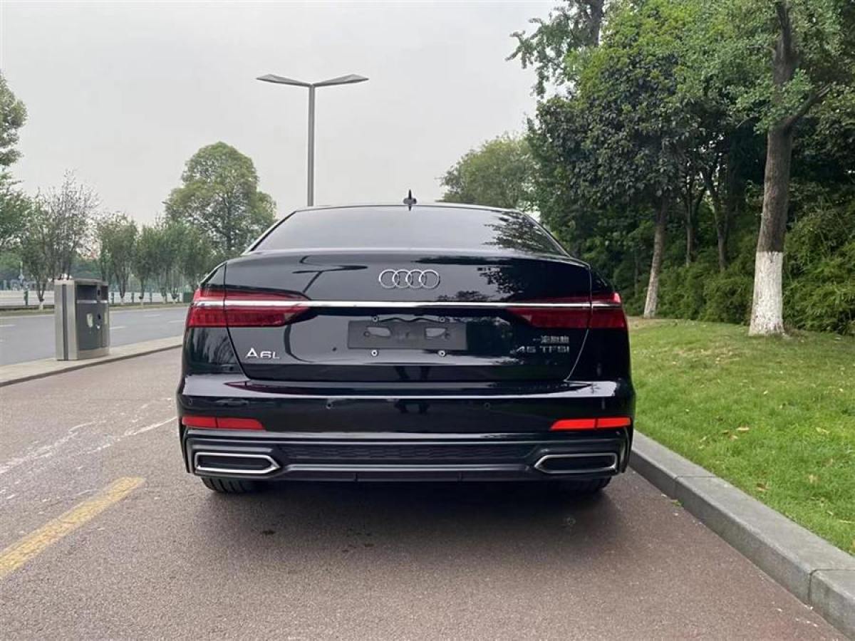 奧迪 奧迪A6L  2022款 40 TFSI 豪華動(dòng)感型圖片