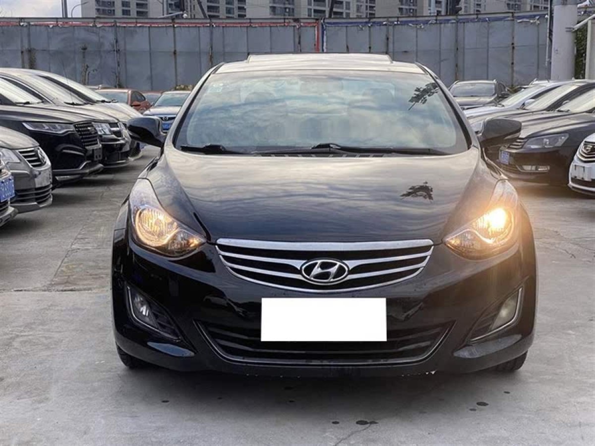 現(xiàn)代 朗動(dòng)  2012款 1.6L 自動(dòng)尊貴型圖片