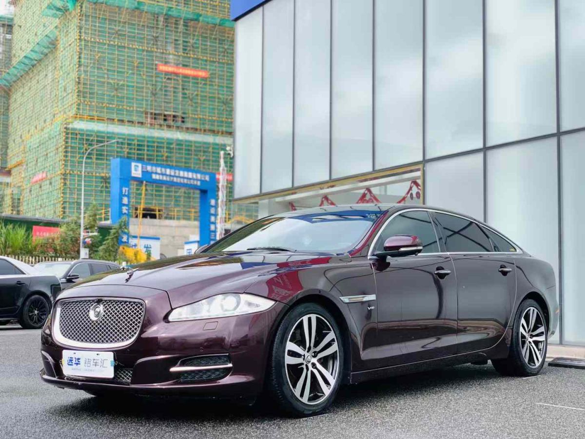 捷豹 XJ  2012款 XJL 3.0 全景商務(wù)版圖片