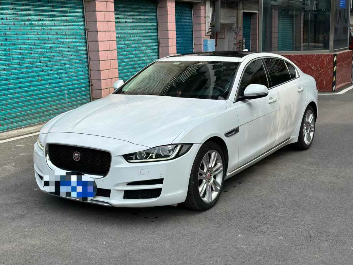 捷豹 XE  2018款 2.0T 300PS 四驅(qū)R-Sport運動版圖片