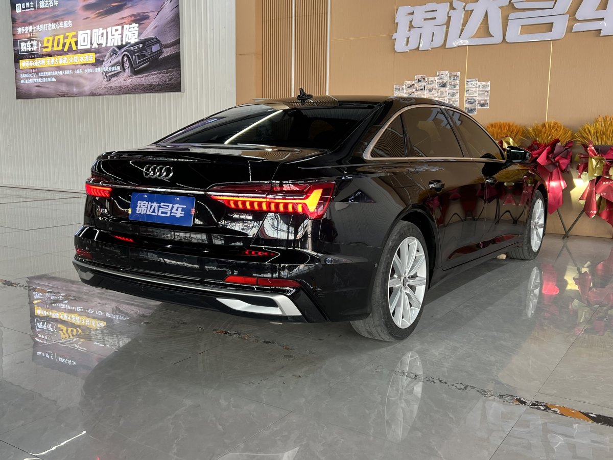 奧迪 奧迪A6L  2023款 改款 45 TFSI 臻選動(dòng)感型圖片