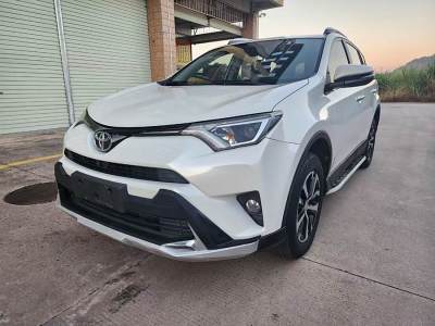 2017年8月 丰田 RAV4荣放 2.0L CVT两驱风尚版图片