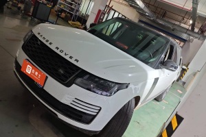 攬勝 路虎 3.0 L6 傳世加長(zhǎng)經(jīng)典版