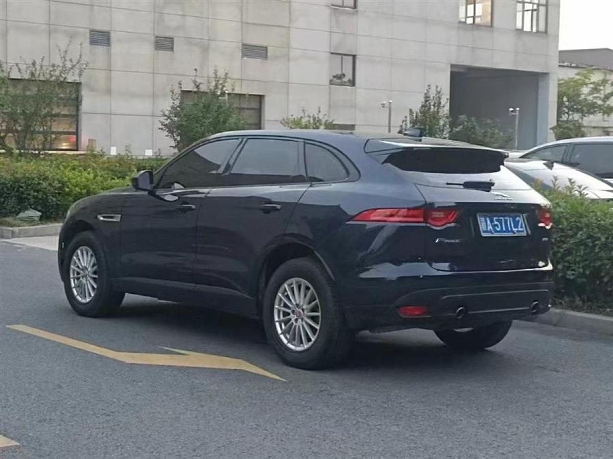 捷豹 F-PACE  2016款 2.0T 兩驅(qū)都市尊享版圖片