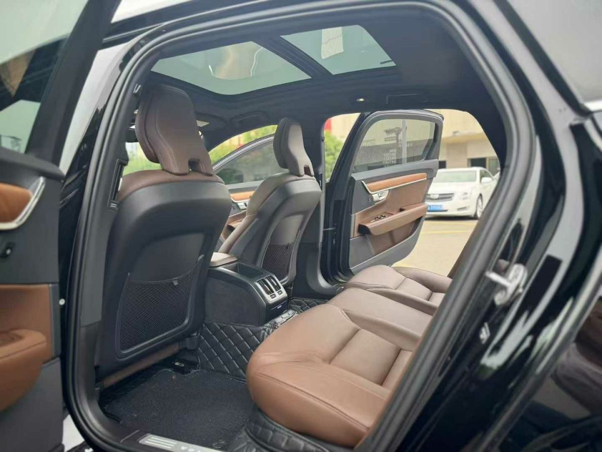 沃爾沃 S90  2023款 B5 智遠(yuǎn)豪華版圖片