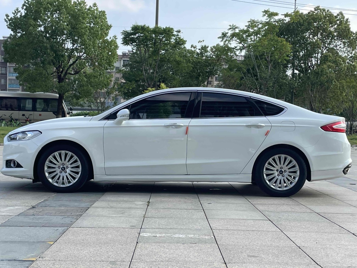 2016年6月福特 蒙迪歐  2013款 2.0L GTDi200時尚型
